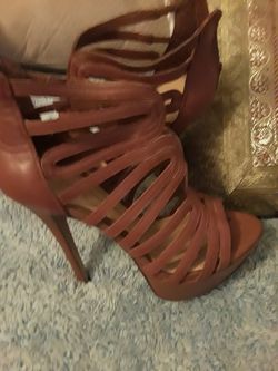 Jessica Simpson heels