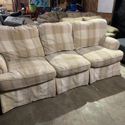Vintage 3 Seater Couch “WE DELIVER”