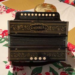Vintage Horner  Merca  Registered Button Accordion 