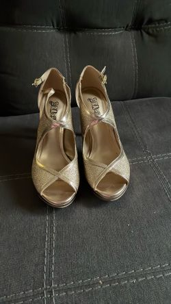 Open Toe Gold Heels Size 7
