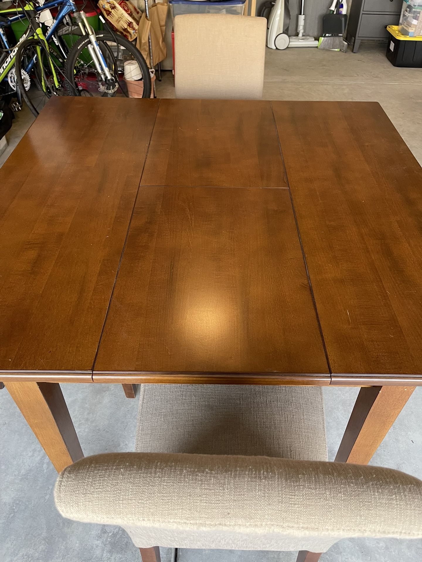 Expandable Wooden Dining Table + 4 Cloth Chairs