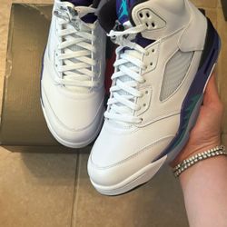 Air Jordan 5 Retro Grape 2025 Size 11M 