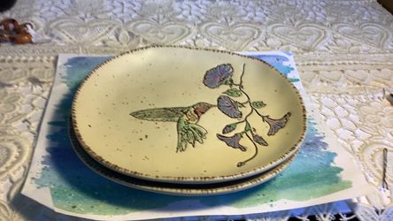 Spectrum Designz In Homestylez Ruby Hummingbird Stoneware 2 salad plates