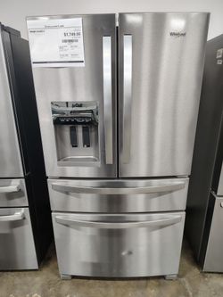 Whirlpool 24.5 cu. ft. (~693.7 L) ample storage space