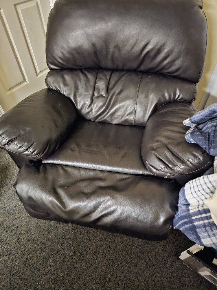 Oversized Black Leather Recliner
