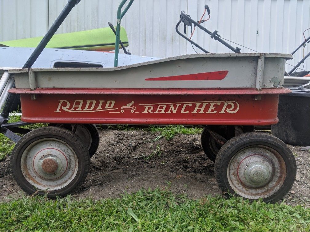 Radio Rancher Wagon 1960s