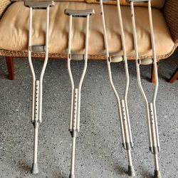 Crutches 