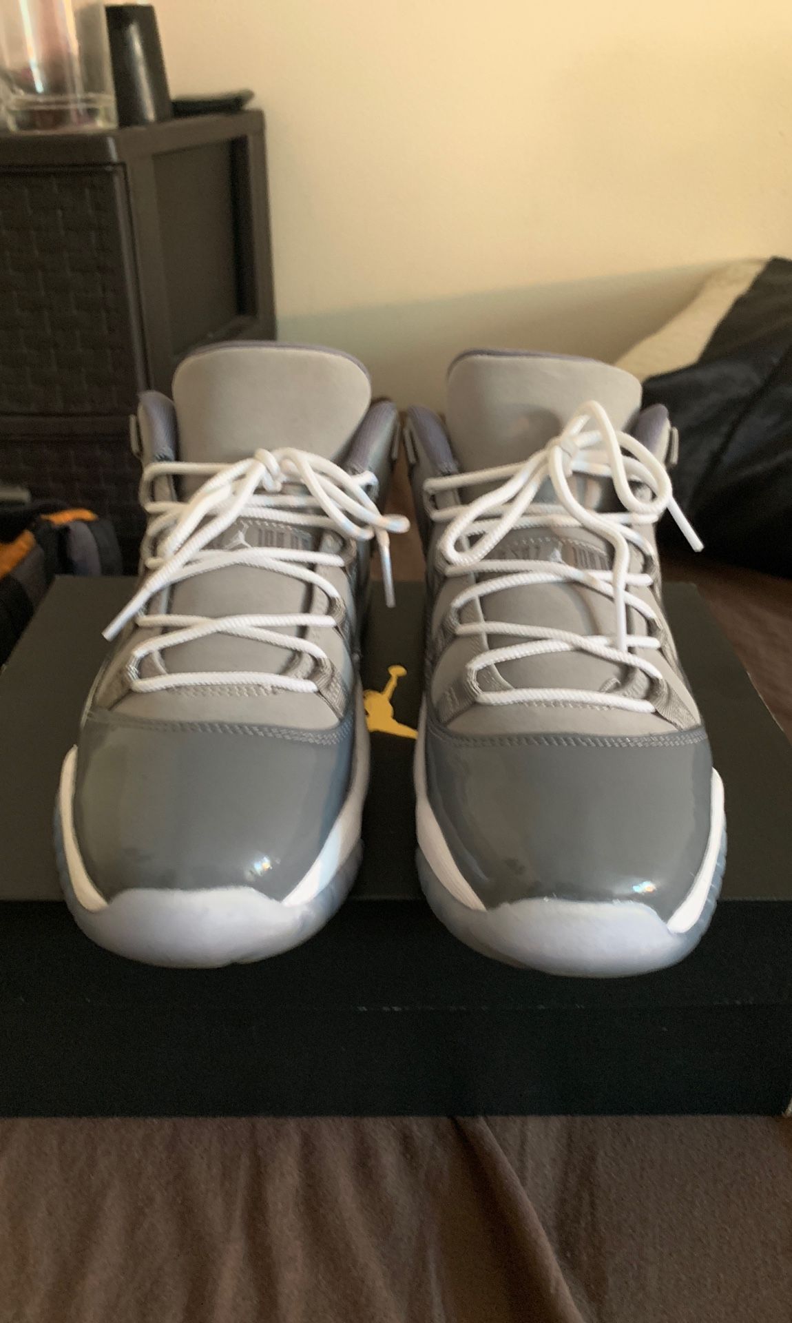 Jordan 11 Retro low Cool Greys