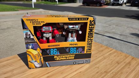 86 Ironhide and Prowl Transformers