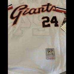 WILLIE MAYS Signed (Mitchell & Ness) Giants Jersey -PSA