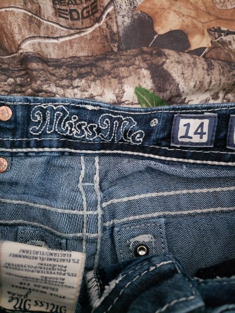 Youth Miss Me Size 14