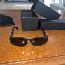 Big E Versace sunglasses