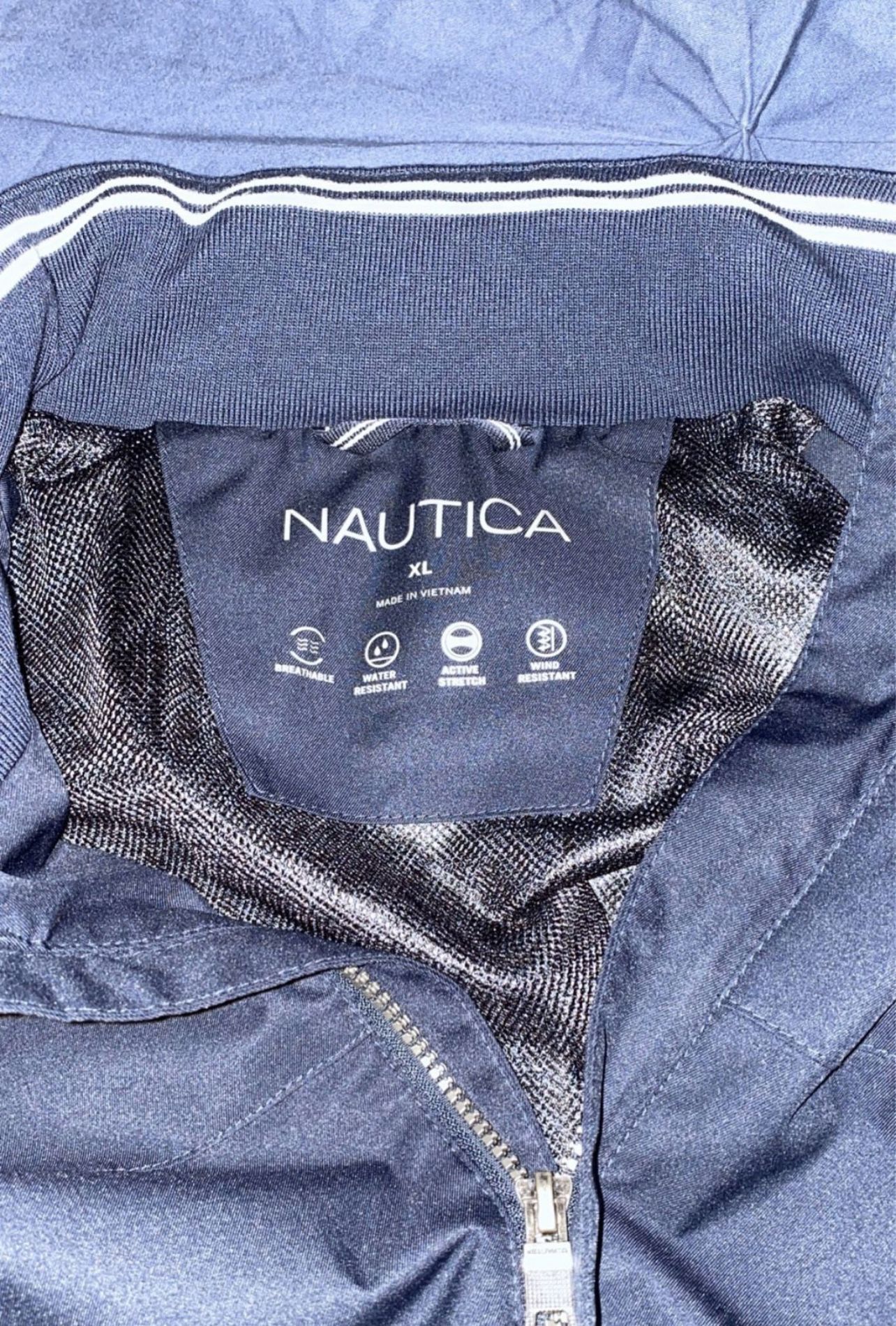Nautica Men’s Waterproof Packable Hooded Jacket, XL.