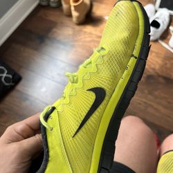 Nike free trainer 3.0 volt Neon yellow Sz 10.5