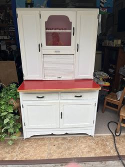 Vintage Hoosier cabinet 