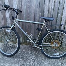 Shimono Bike Like New