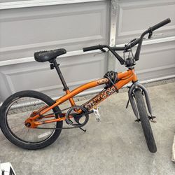 Hoop d Mongoose BMX Freestyle Orange 20" Tire Bike PacificCycle Model: R1980WMOT