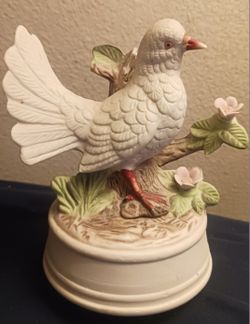 Vintage White Dove On Tree Rotating Music Box Figurine