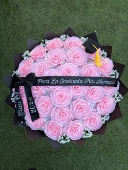 Grad Bouquet