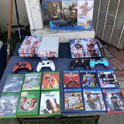 2 Original Controllers, 6 Games of choose... Great Games No BS. $300! COMBO EACH... CADA COMBO $300! Xbox One Combo o PS4 Slim Combo