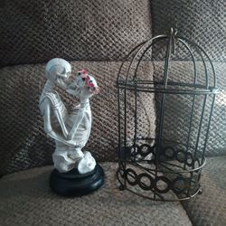 Skull And Cage House Decor 