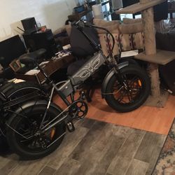 Best Folding Ebike For The Money Period!!!  Best Built And Beautiful!!! 28/30 Mph And 75 Mile Max Range Absolutely Awesome and Best Engineered!