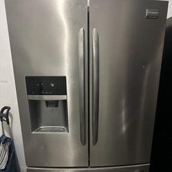 Frigidaire Refrigerator 