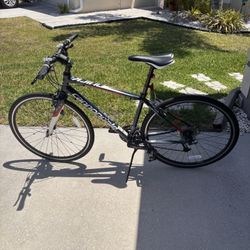 Cannondale Quick - Medium Road Bike