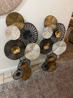 Abstract Metal Circle Wall Art Sculpture
