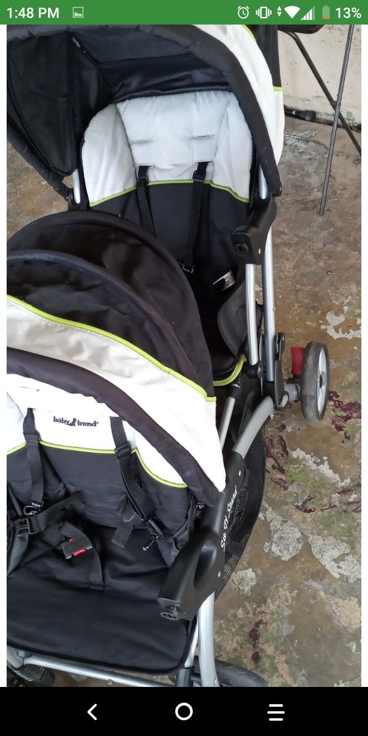 $40 need gone asap double stroller but missing trays but great condition