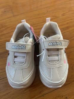 NEW Disney Minnie Mouse memory foam girls  Sneakers size 7