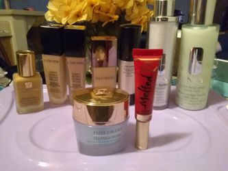 Make up ( authentic)