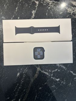 Apple Watch SE (Gen 2) 44mm Midnight Al Mid SB M/L GPS