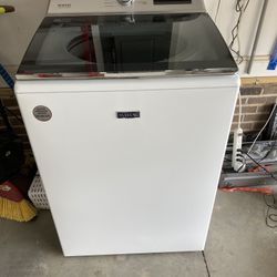 1 Year Old Maytag Washer For Sale
