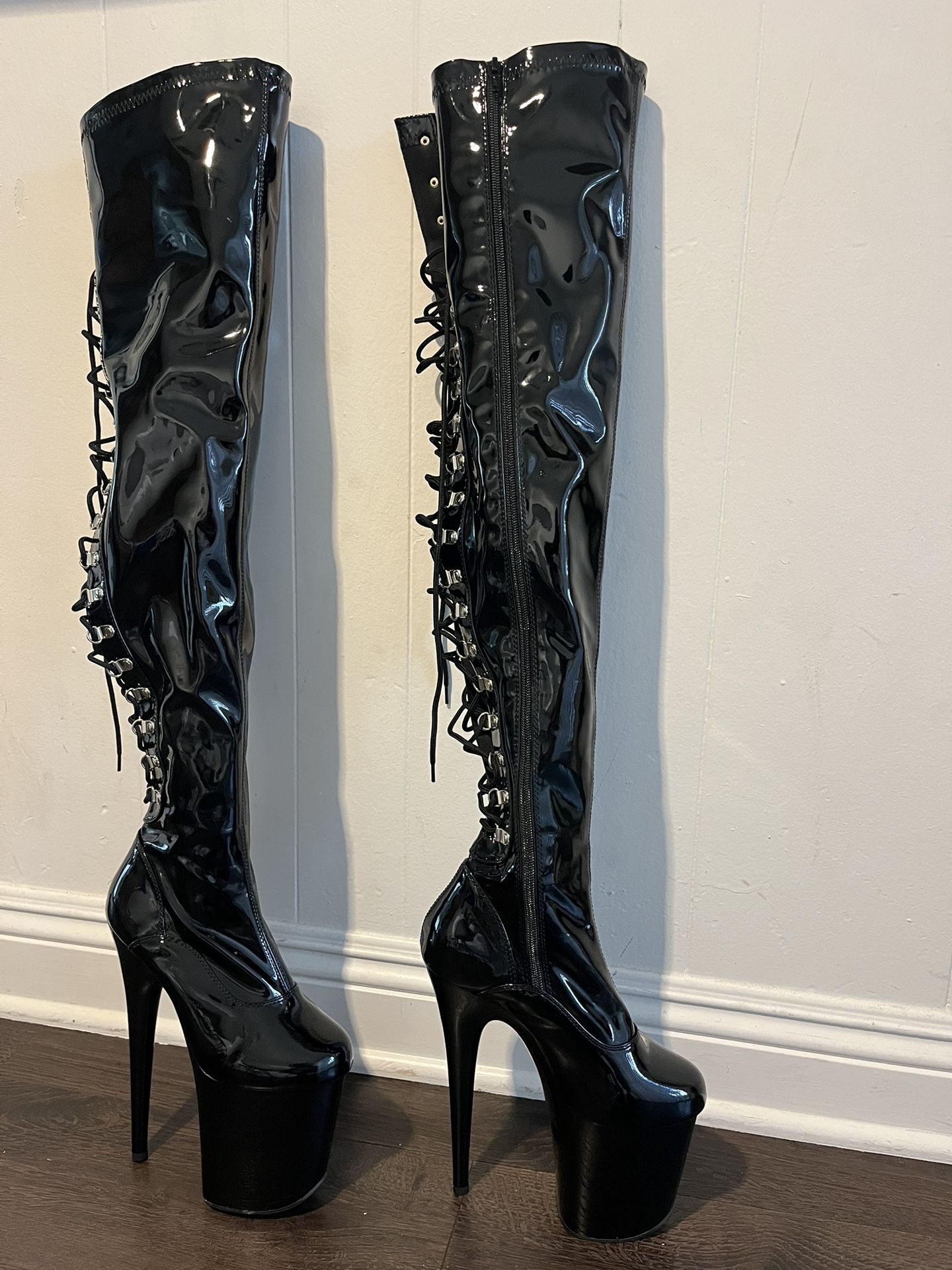 Pleaser Boots Size 7