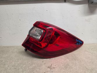 Right tail light subaru outback 2015 2016 2017 2018 2019
