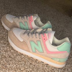 New Balance 574 "Moonbeam Neo Mint" Women’s Sneaker Size 7.5 - LIMITED EDITION - NEW!