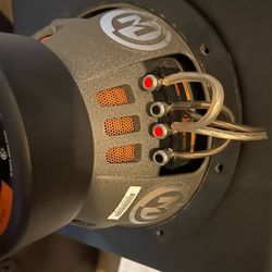 12" Memphis 15-M612D2 Subwoofer 