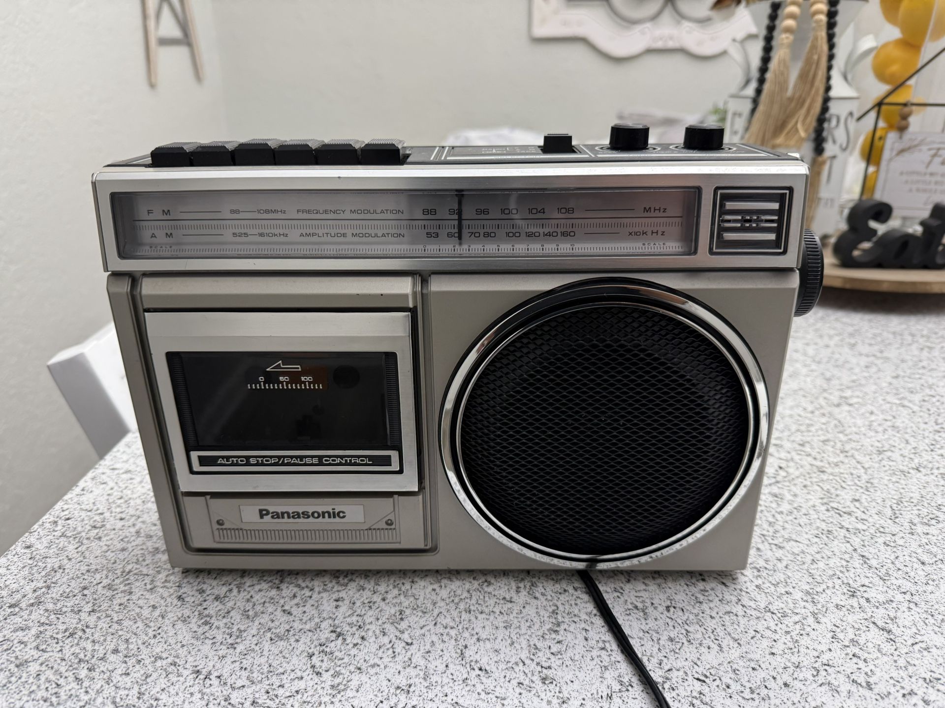 Vintage Cassette/rafio $50