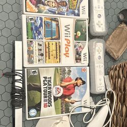 Wii Console With Games 