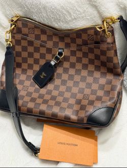 Louis Vuitton monogram handbag
