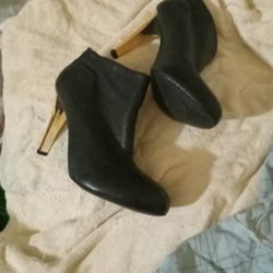 Tory Burch  Heels Sz9.5