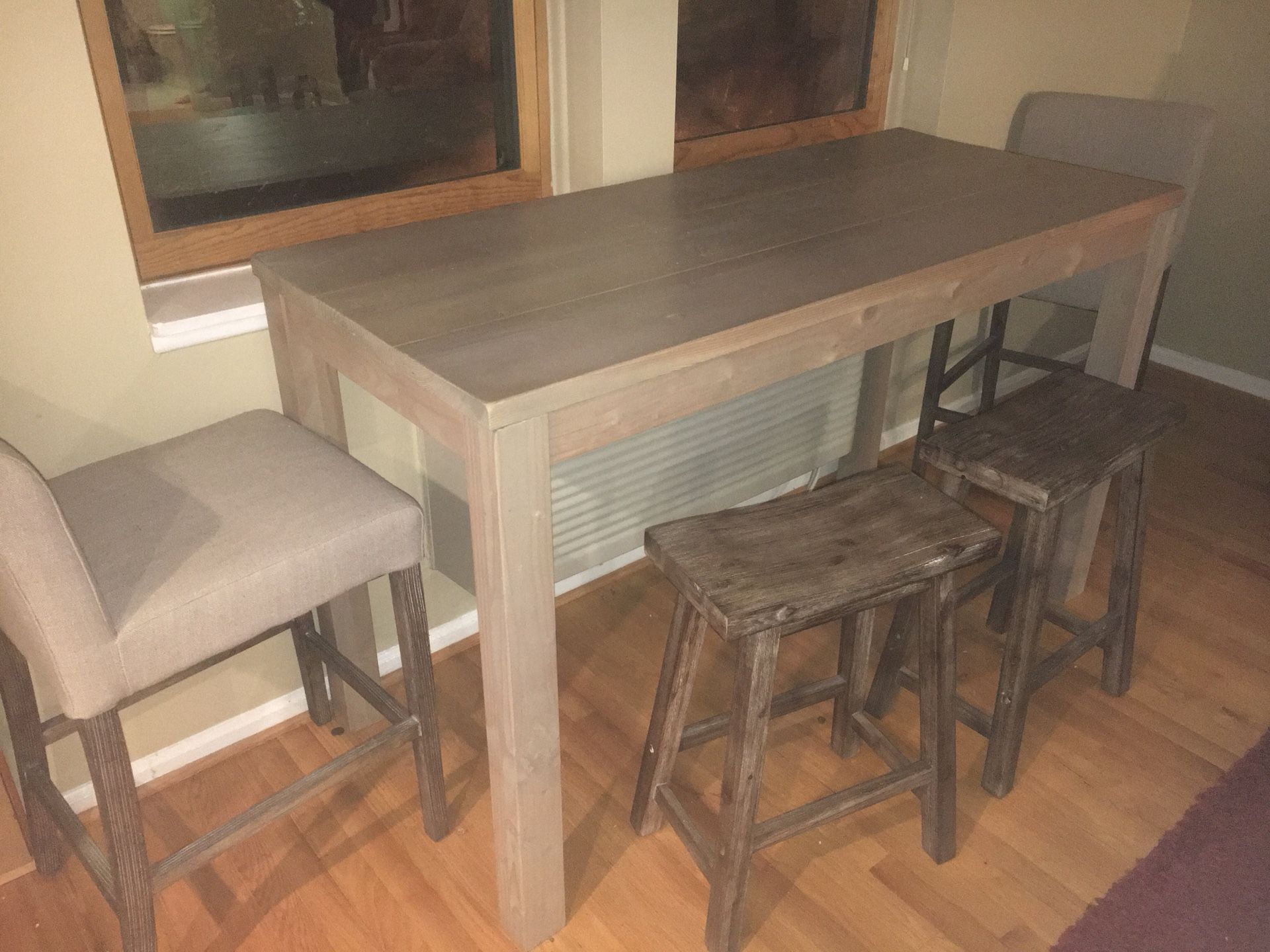 Dining room table and chairs for sale.