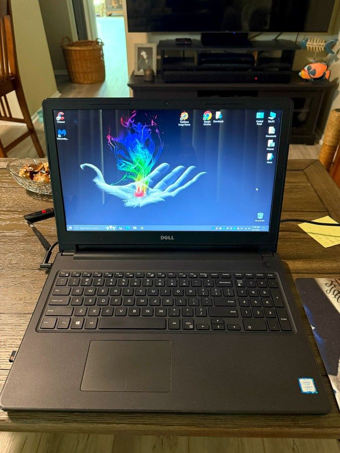 Dell Inspiron 15.6" Laptop- 1TB HD-8GB Ram-DVD-RW- Clean