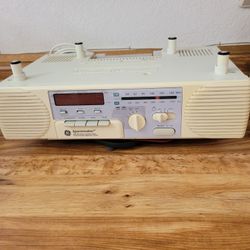 Undercounter Radio 