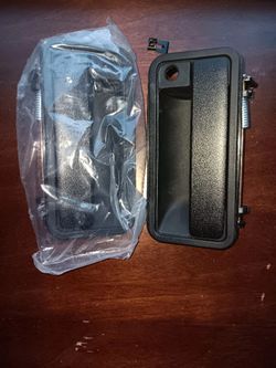 1999/2000 Chevy C2500 Door Exterior Handles