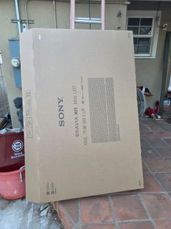 Sony Bravia XR 75” TV Box with Styrofoam Inserts – Perfect for Moving!