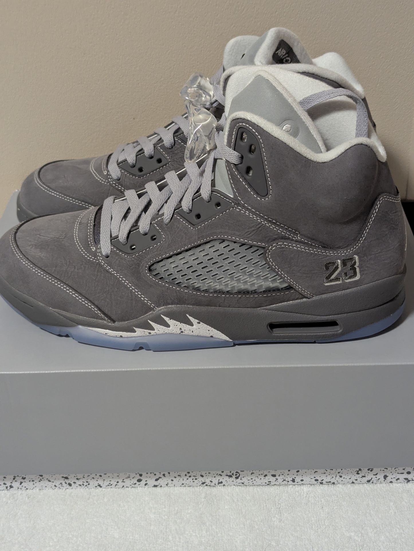 Jordan 5 Wolf Grey Size 12