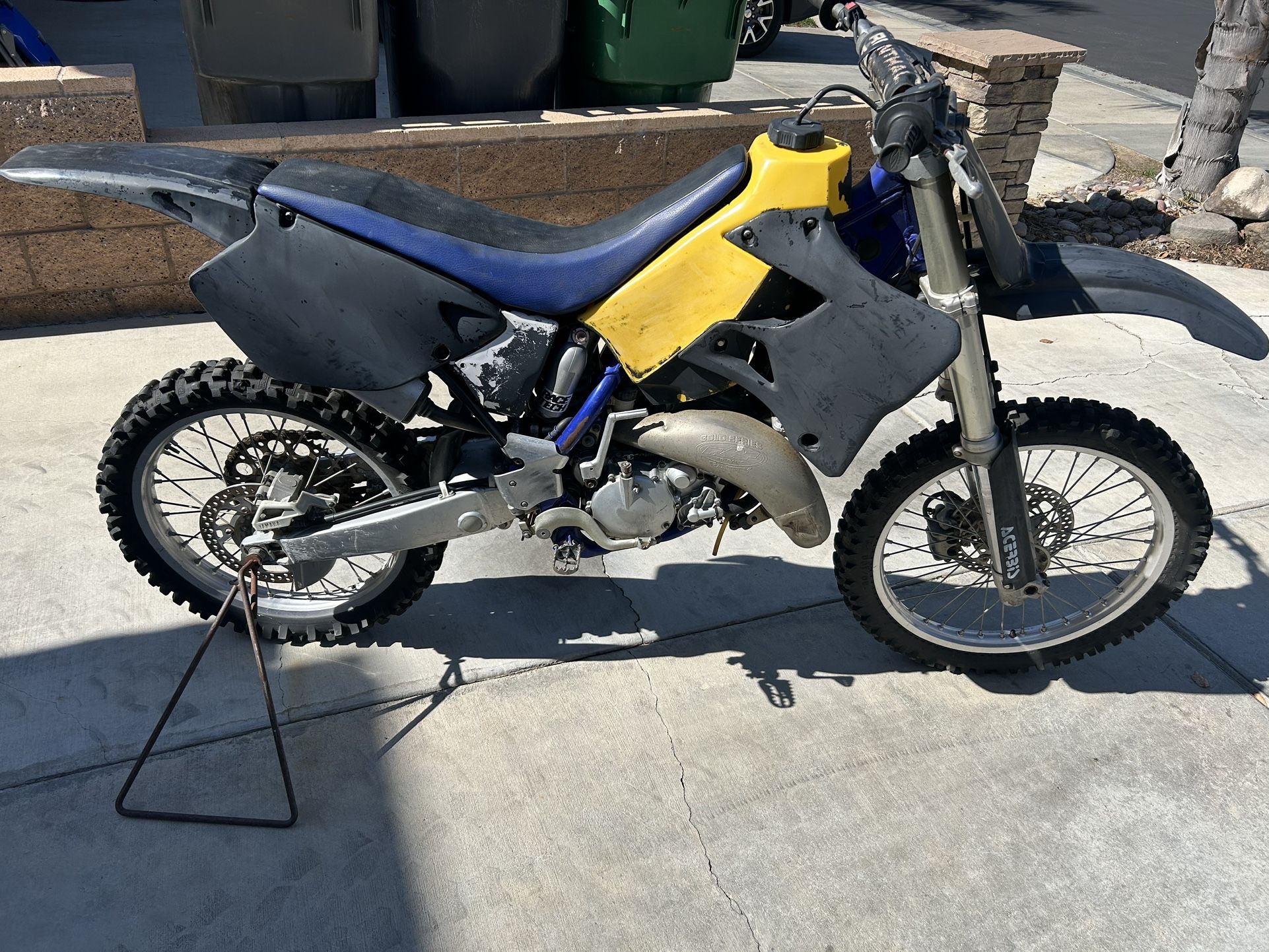 YAMAHA YZ125