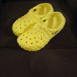 Crocs Size Mens 6 Womens 9